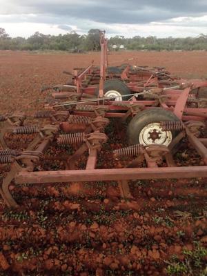 International 740 Folding Wing Scarifier