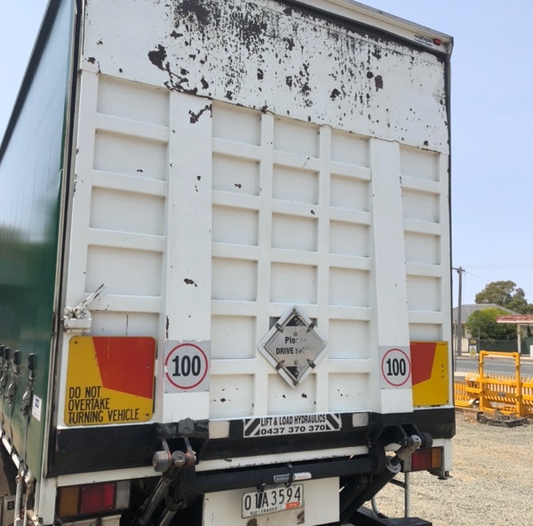 ISUZU FXL 1500 LWB, Refrigerated Curtainsider Truck For Sale 