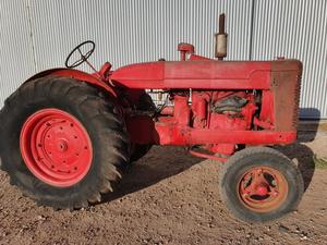 1960 International W6 Tractor