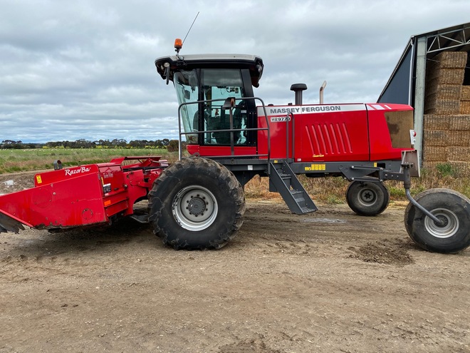 2015 Massey Ferguson WR 9770 Windrower with Mower Front
