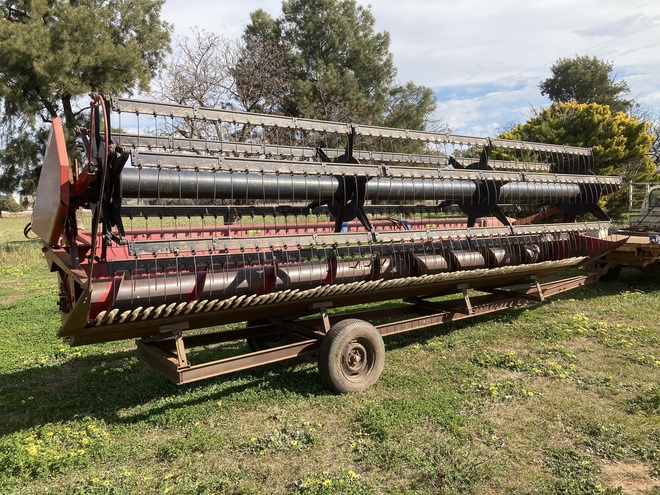 INTERNATIONAL 1420 HEADER