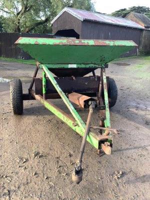  Fertilizer Spreader 