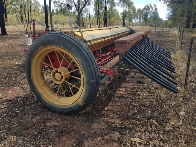 20 Run Horward Bagshaw Combine Small Seed Box