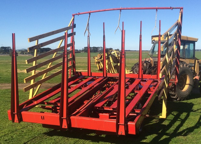 New Holland 1003 Bale Wagon (Price Reduced)