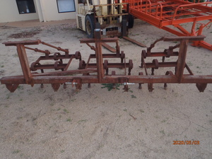 T P L Scarifier
