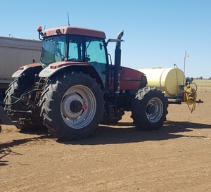 Case IH MX170 Tractor