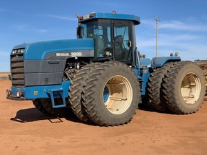 New Holland 9282 4WD Tractor with PTO