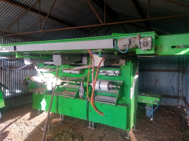 Cryovac bagging machine. '''Offers