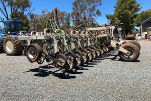 NDF Airseeder approx 12 meter