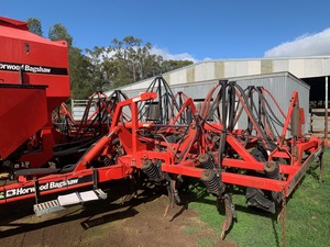 24' Horwood Bagshaw Scaribar with 4000L Twin Bin