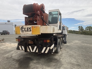 22.5 TONNE Mobile Crane