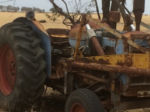 Fordson Major Tractors x 2 with front end loader