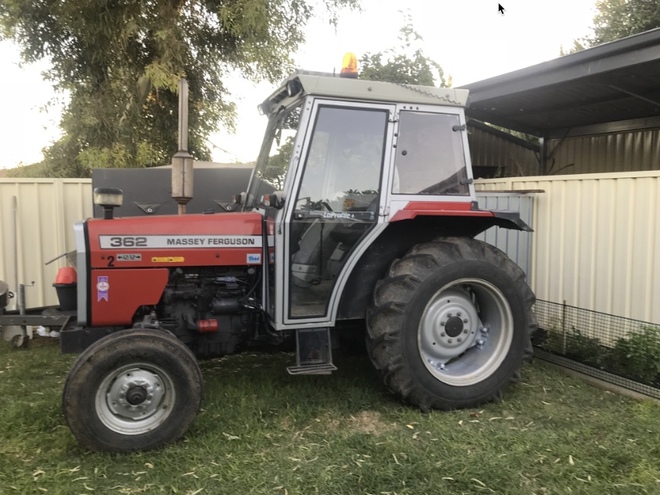 Massey Ferguson 362   