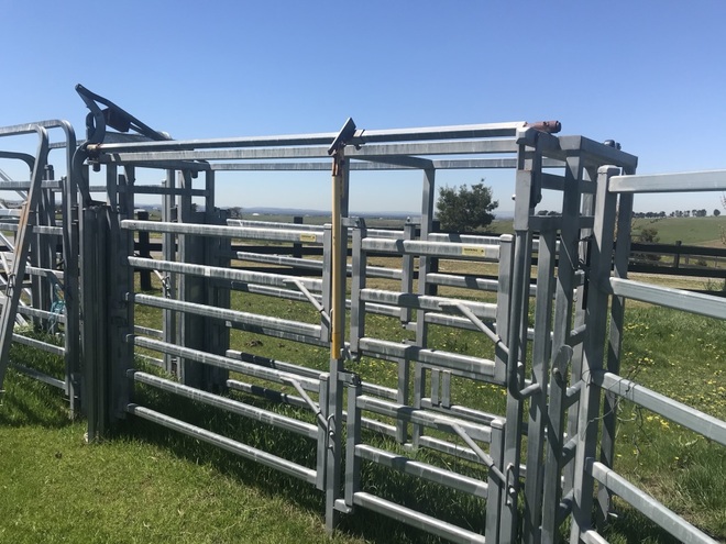 Used Arrow Cattle Yards approx. 60-70 Head