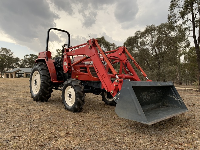Yanmar EF453 Tractor / Loader & Attachments