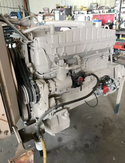 Under Auction - Cummins 855 big cam / 400hp completely reconditioned For Sale 