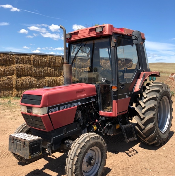 Case International 595XL