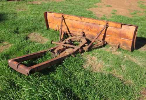 Under Auction - Tractor Dozer Blade - 2% Buyers Premium on all Lots 