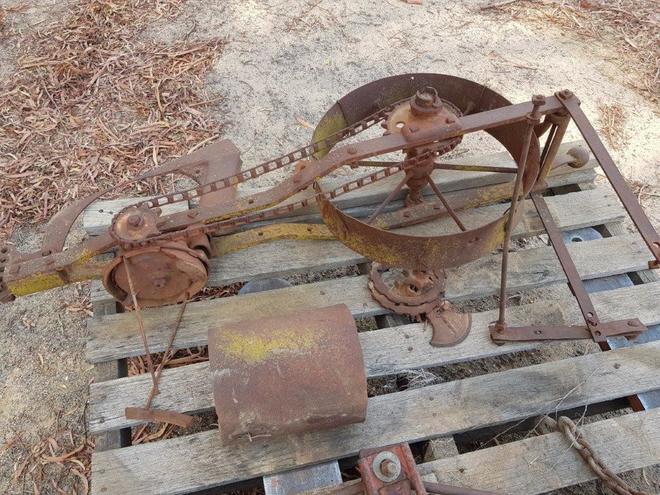 Mansur Deering Horse Drawn Planter -  You don't see these every day 