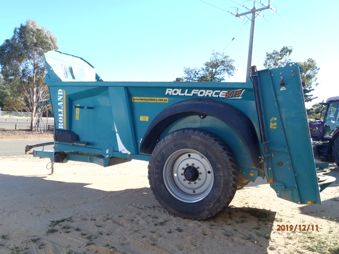 Rolland Rollforce 5013 Rear Discharge muck spreader