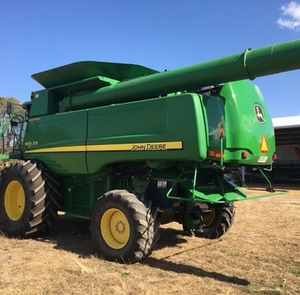 2011 John Deere 9670 STS Header with JD635D Front