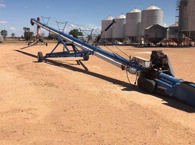 Brandt 1585 Belt Conveyor Grain Auger