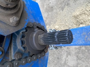 Brandt 1070 Swingaway Auger