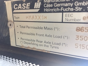 Case IH MX135 with Challenge Front End Loader