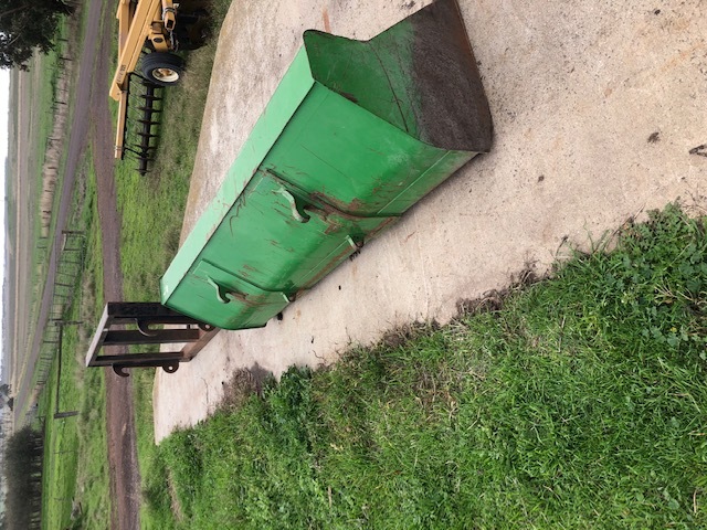 2006 John Deere 6320 110hp Cab Tractor with Front End Loader