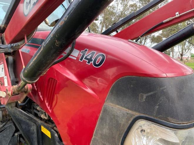 2012 Case Maxim 140 