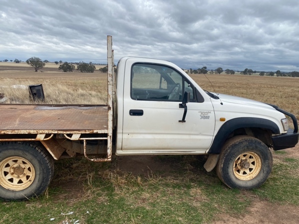 2004 Toyota Tray Ute