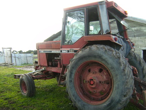 iH786 tractor