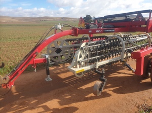 Twinstar 2030 G2-7 Hydraulic Hay Rake