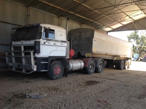 1986 DAF 3300 Truck with 30ft Aluminum Tri-Axle Trailer ##PRICE REDUCED##