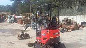 Excavator 1.8 Ton 373 Hours 2017 Finance Repo 3 Buckets Immaculate