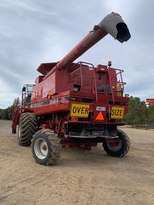 2006 Case IH 2388 Extreme Header with 2052 Front