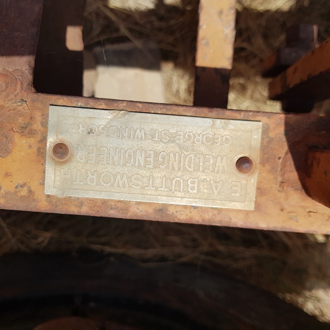 Scoop Buttsworth Hydraulic