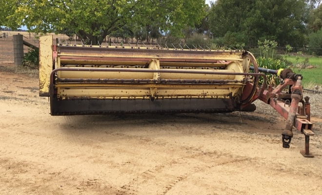 New Holland 469 Mower Conditioner.