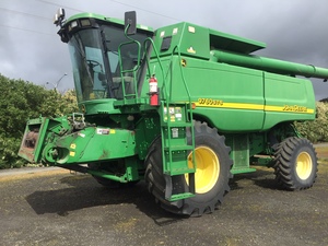 JOHN DEERE 9760 STS HARVESTER