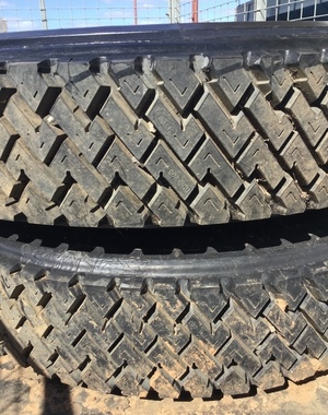 11R-22.5 Bandag Recap On Rim