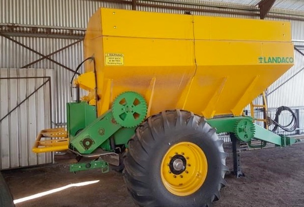 2014 Landaco TS10000 Spreader
