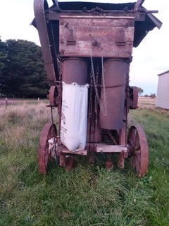 Cliff & Bunting Chaff Cutter with Roll Turner