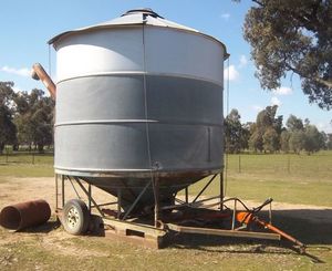 Under Auction - Portable Field Bin - 2% Buyers Premium on all Lots