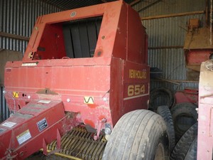 654 Round-baler New Holland