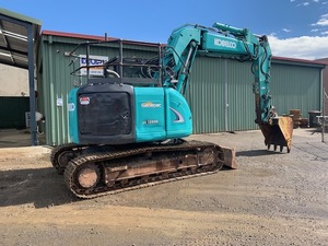 SK135 KOBELKO EXCAVATOR