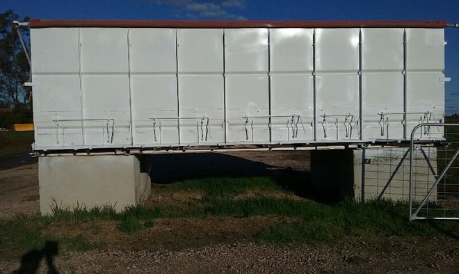 Grain Bin with Roll Tarp