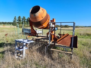Cement mixer