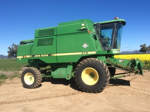 1997 John Deere CTS Header with JD930 Front with Trailer