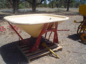 Vicon Vari-Spreader.