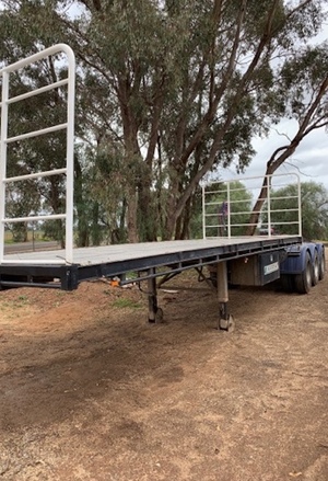 2001 Krueger Flat Top A Trailer